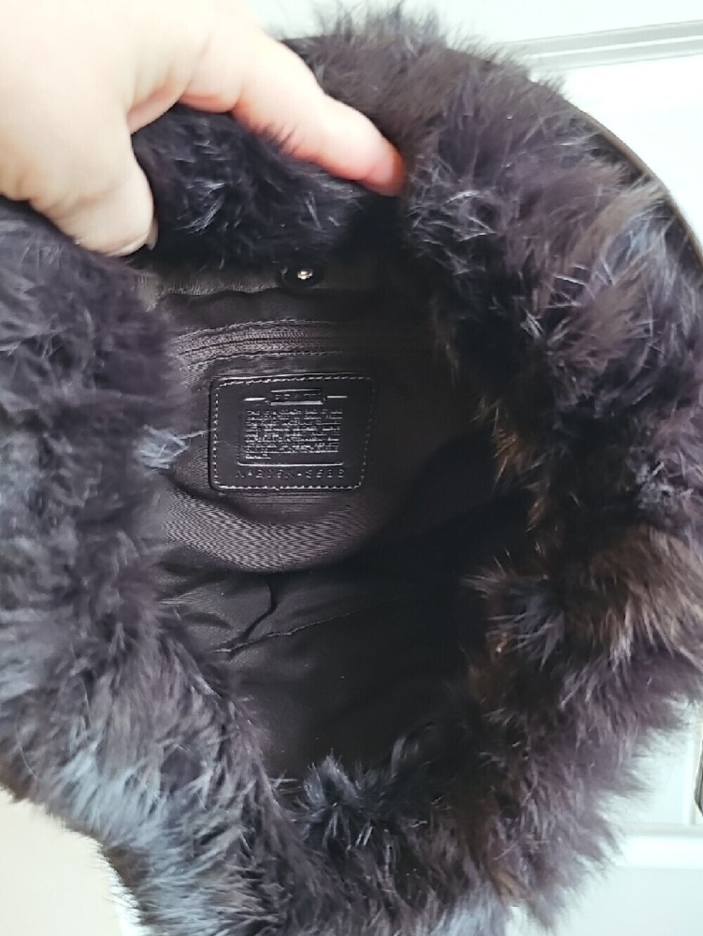 Coach Vintage SoHo Quilted Satin & Rabbit Fur Ski Hobo Bag Brown #3586 Like New - Picture 10 of 11